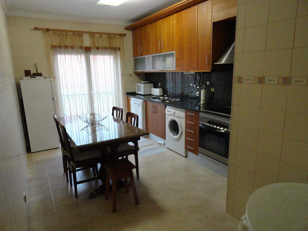 Apartamento Praia Sao Martinho Do Porto Exterior photo