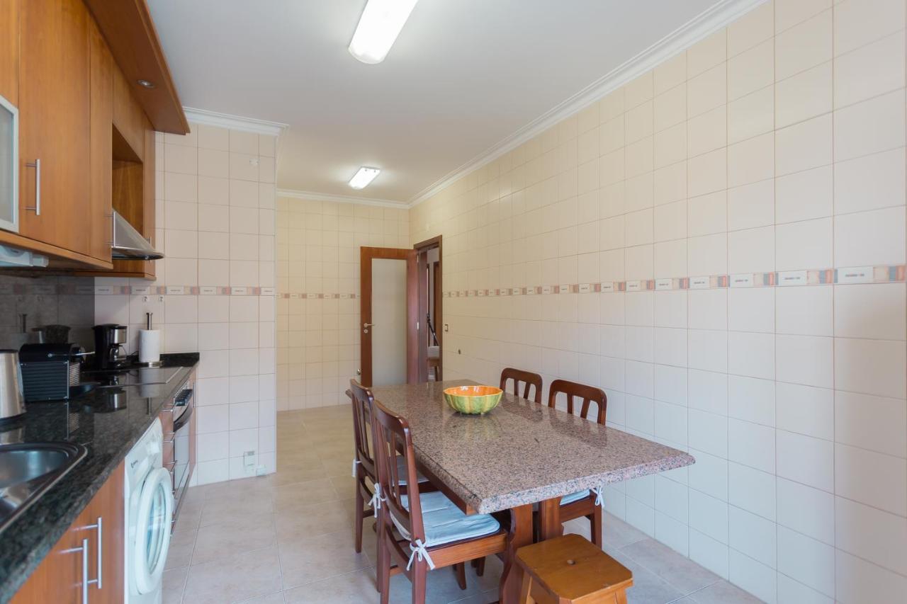 Apartamento Praia Sao Martinho Do Porto Exterior photo